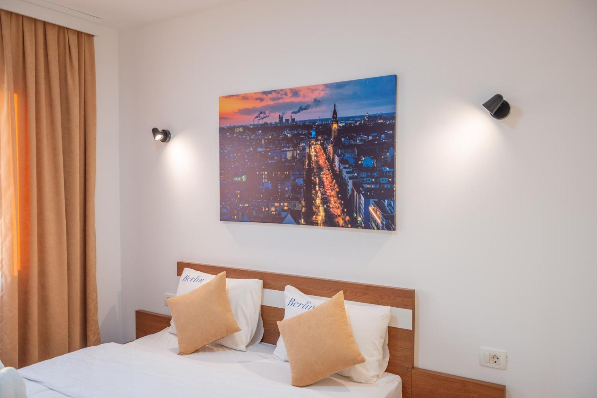 울친 Premium Berlin With Pool B&B 외부 사진