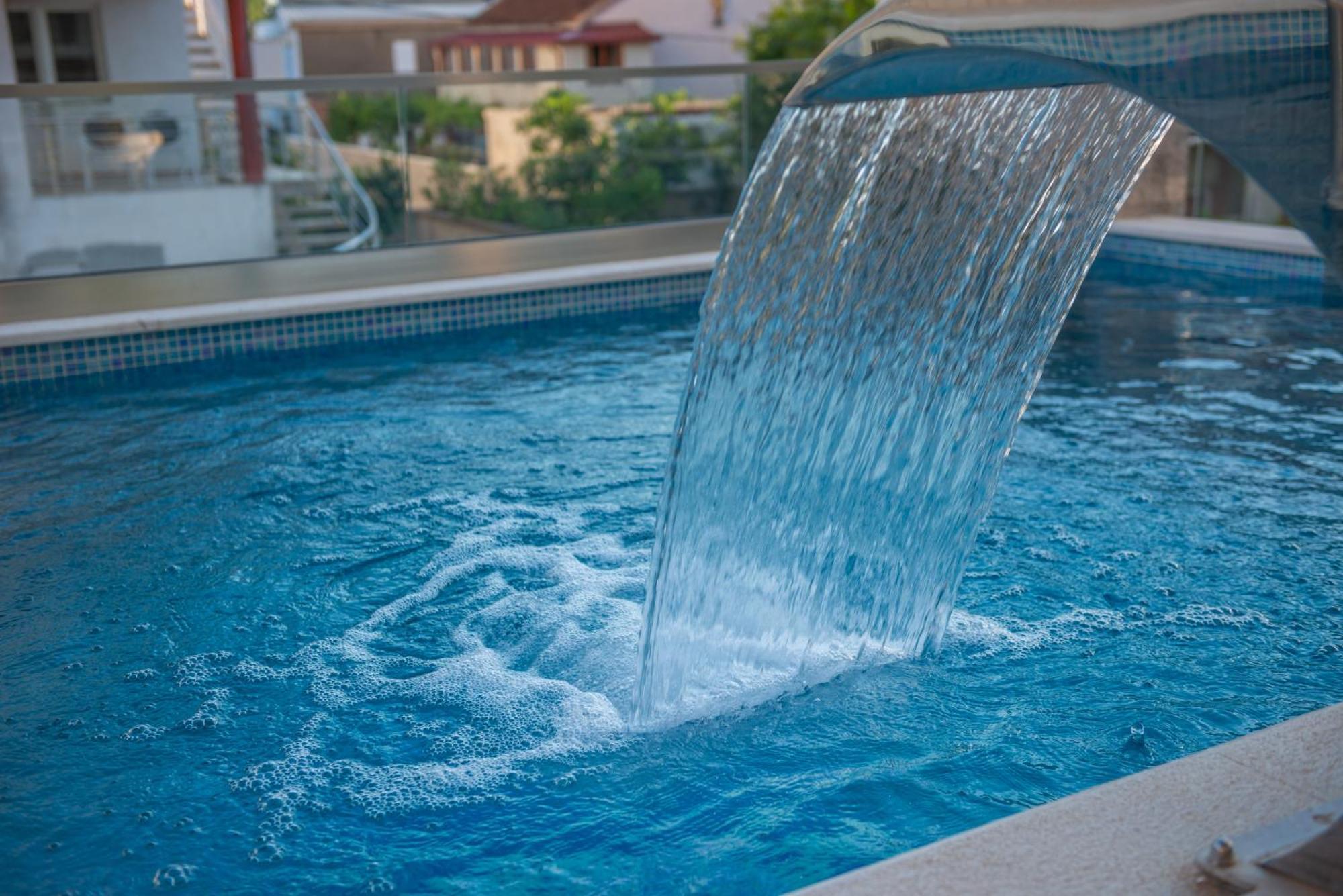 울친 Premium Berlin With Pool B&B 외부 사진