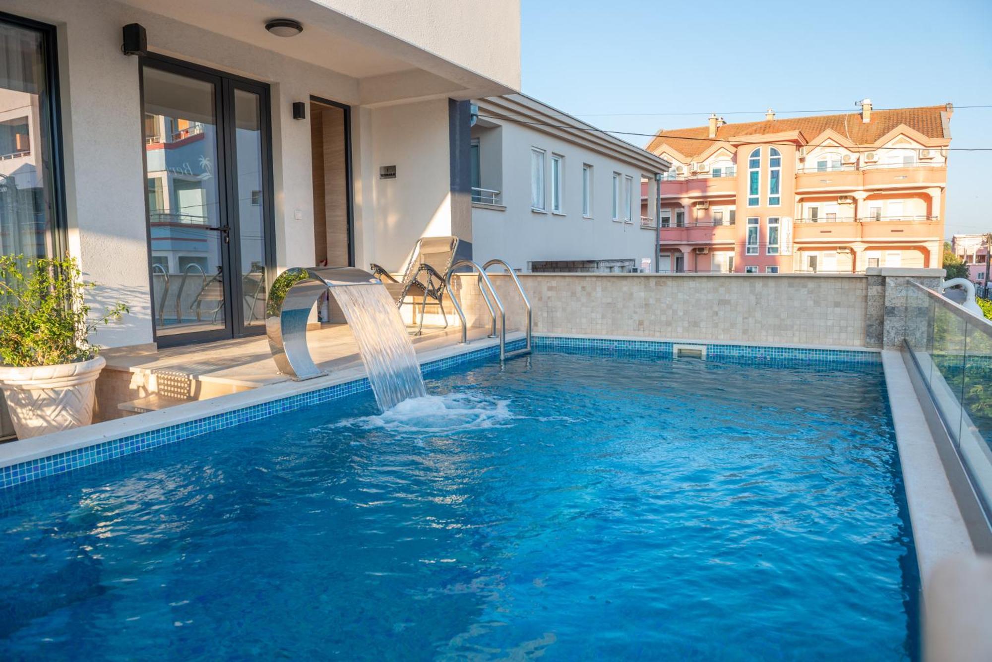울친 Premium Berlin With Pool B&B 외부 사진